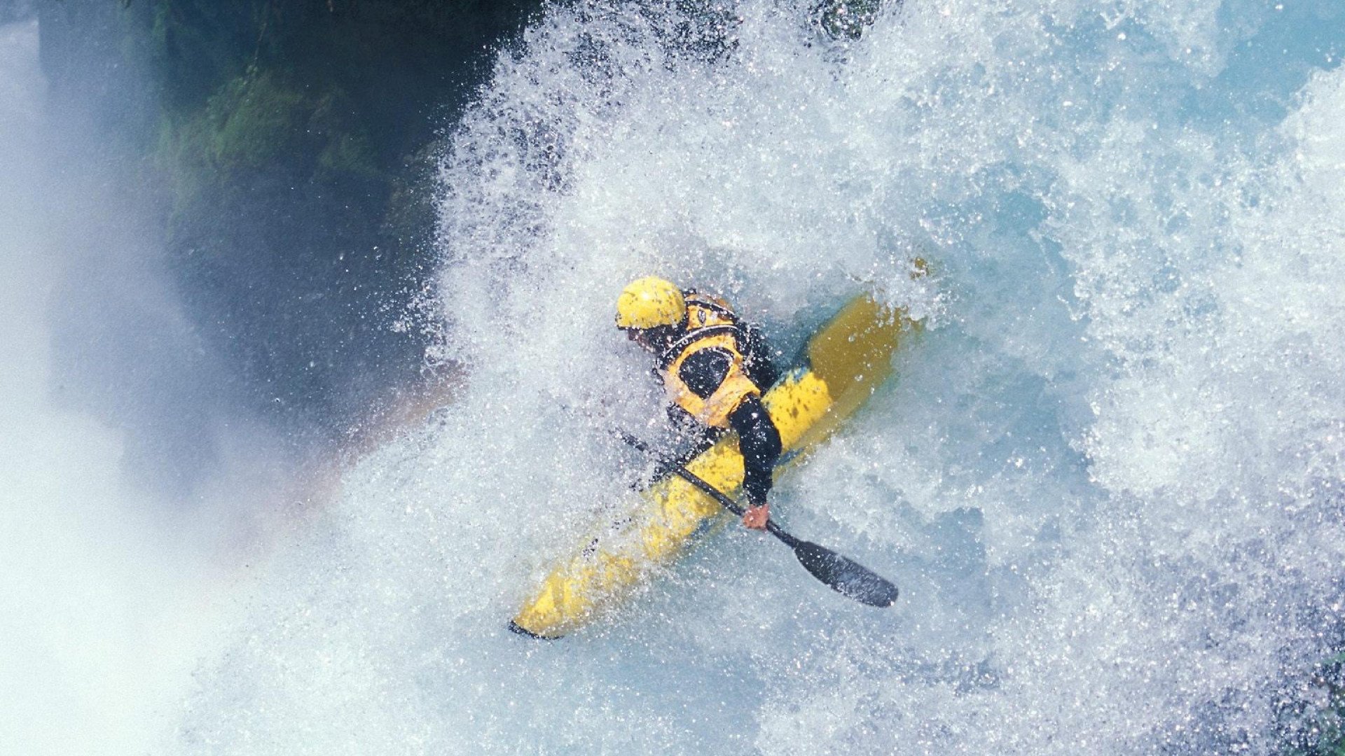 开云体育世界杯-当雄鹿翻盘湖人，拉梅洛在欧冠决赛接管比赛，体育的平行宇宙与命运交错  第2张
