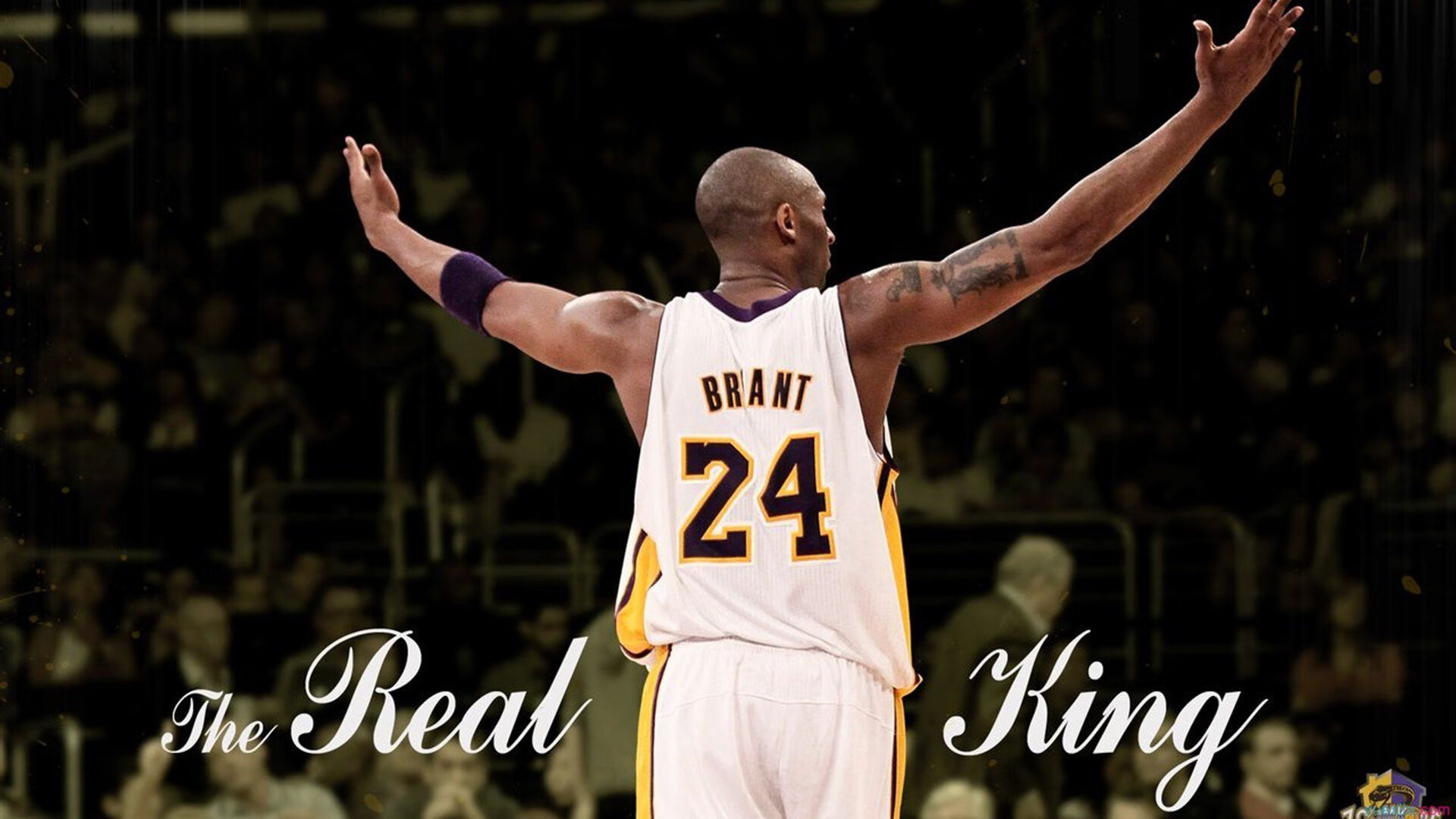 开云体育世界杯-引擎撕裂夜幕，格纳布里在街道上为自己加冕