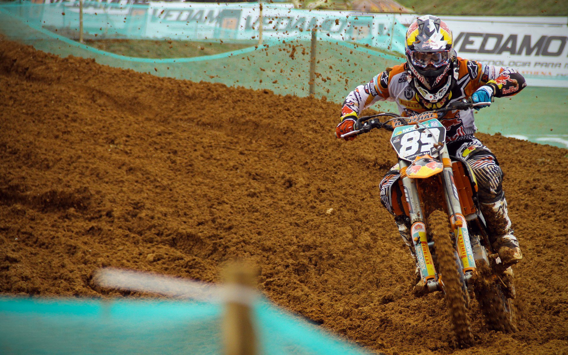 世界杯2026-欧冠半决赛焦点战，当开拓者式的连续得分狂潮，压垮了深圳队的精密防守  第1张